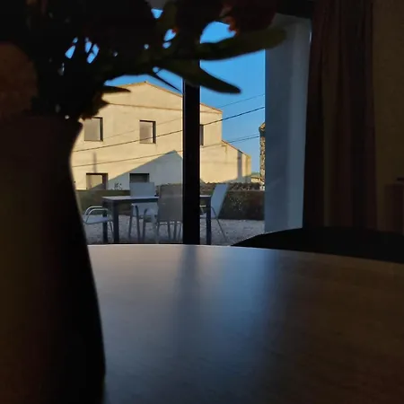 Les Ametlles Apartament *