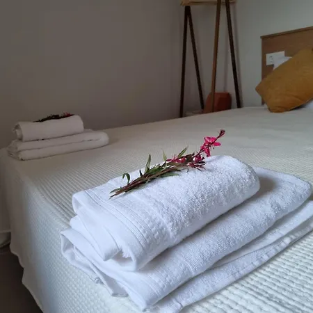 Les Ametlles Apartament *